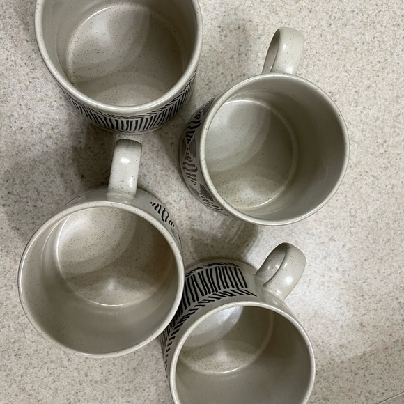 World Market stoneware mug set - Picture 3 of 10